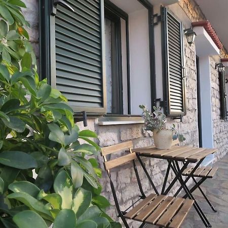 Ferienwohnung Το Πέτρινο Aitoliko Exterior foto