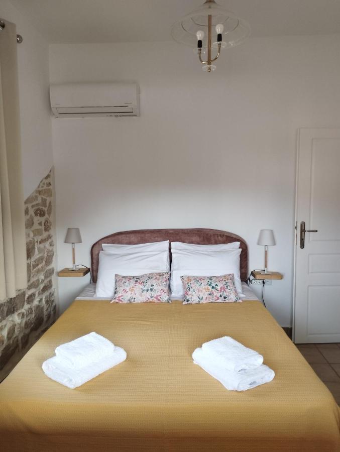 Ferienwohnung Το Πέτρινο Aitoliko Exterior foto